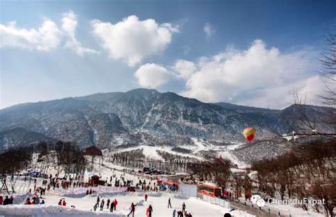 成都滑雪場什麼開